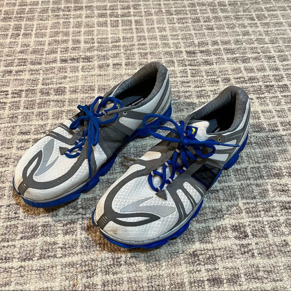 Brooks Running Sneakers